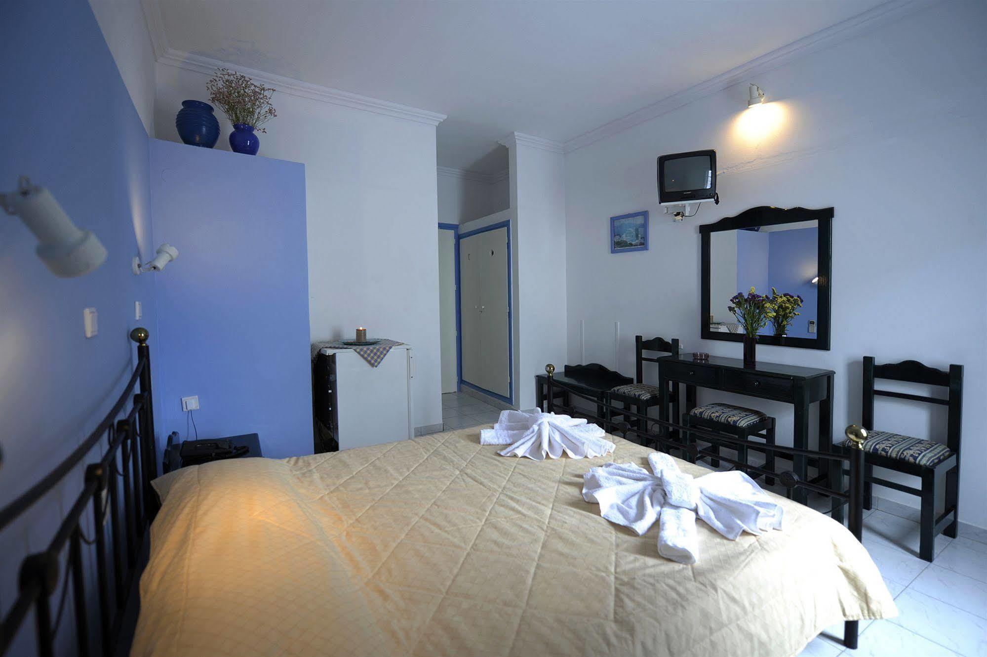 Corali Hotel Adamantas  Екстериор снимка