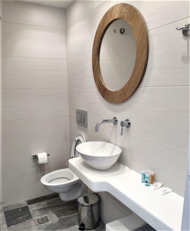 Corali Hotel Adamantas  Екстериор снимка